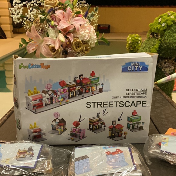 FUN LITTLE TOYS 3. Packs Mini City Shop Street View Building - Picture 2 of 8